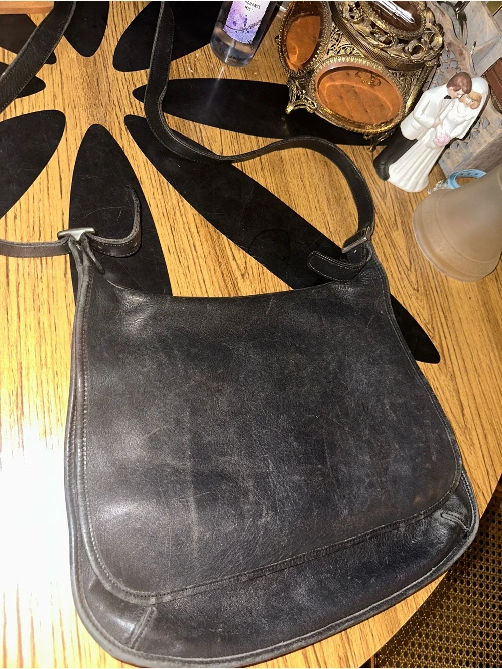 Vintage Coach Black Leather Crossbody Bag 9082 - 90’s